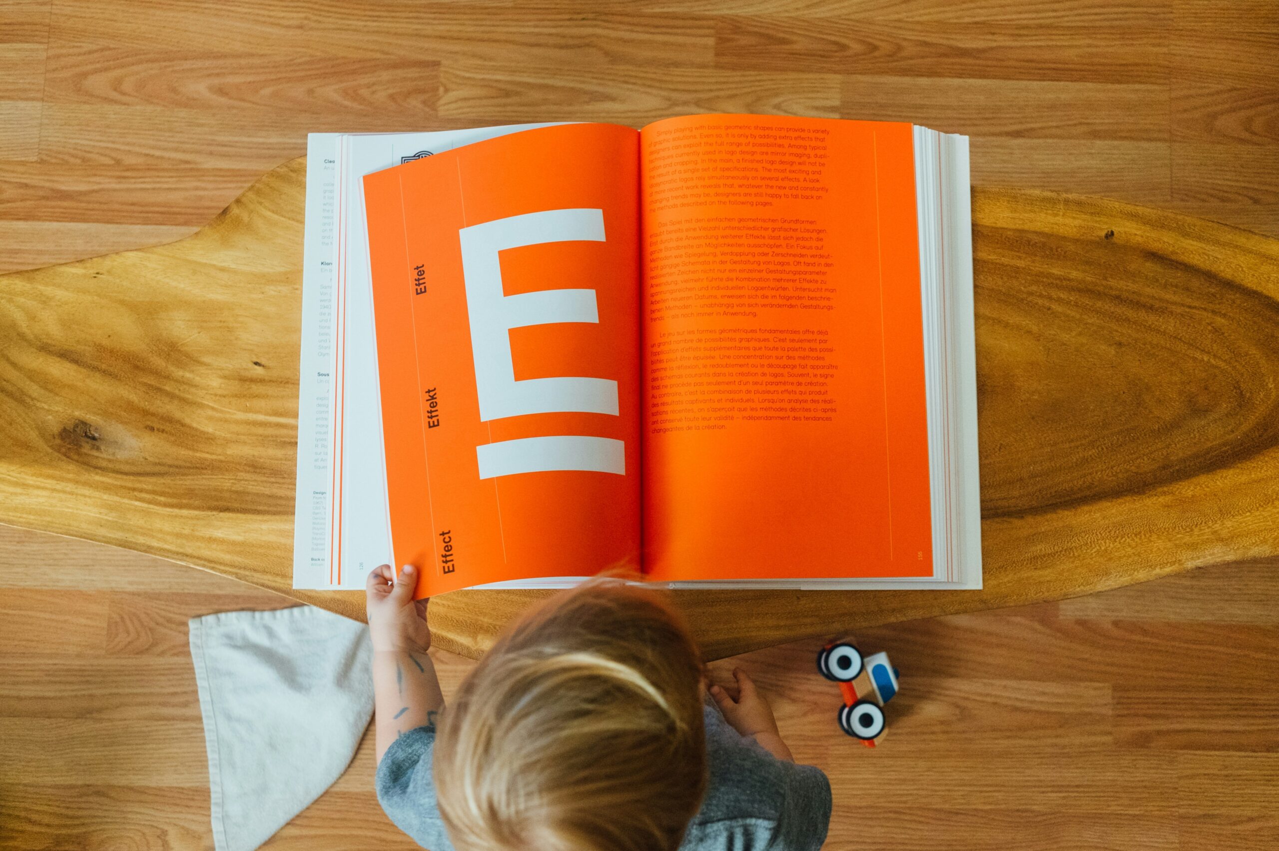 Infographic showing 1 in 5 people affected by dyslexia