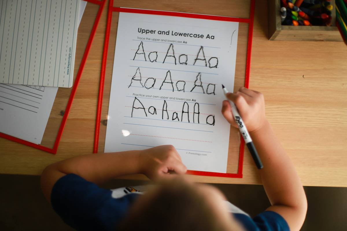 A comparison table showcasing features of different dyslexia apps